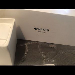 Apple Watch Series 3 (42 mm)